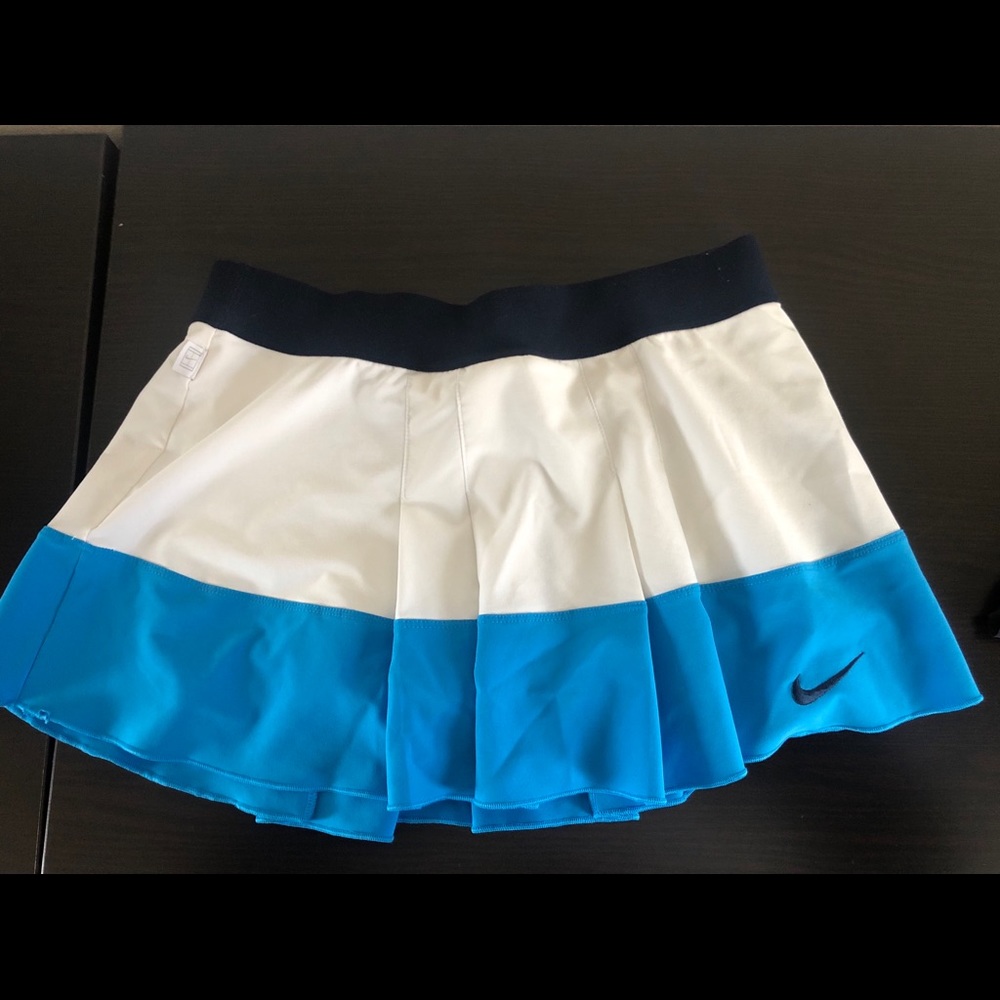 Nike tennis skirt